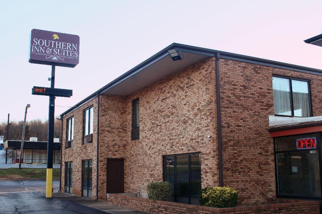 Southern Inn And Suites Спартанбърг Екстериор снимка