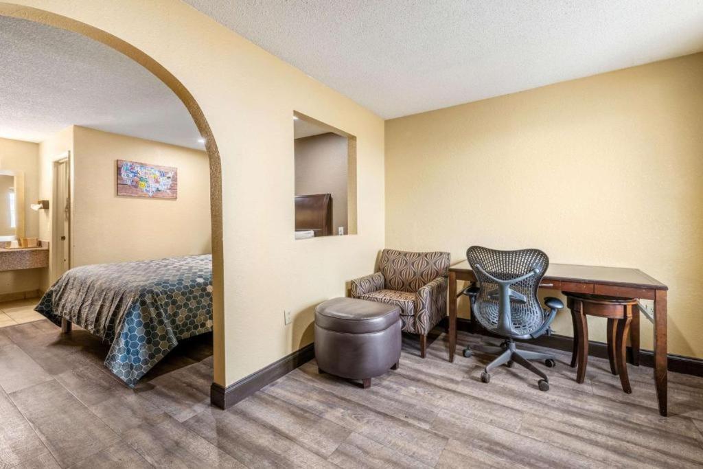 Southern Inn And Suites Спартанбърг Екстериор снимка