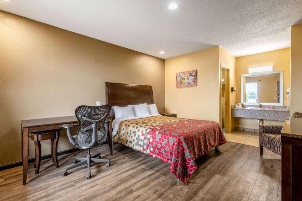 Southern Inn And Suites Спартанбърг Екстериор снимка